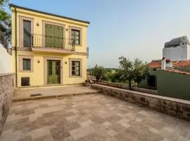 Rustic House with View Balcony in Ayvalik