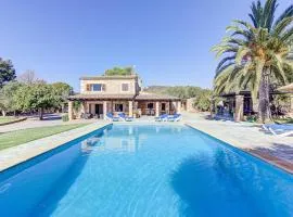 Finca Can Bosco by Rentallorca