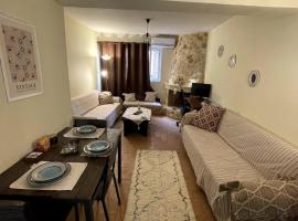 Angela's Apartment near Airport-Expo-Sea，位于阿特米达的酒店