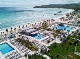 Riu Palace Aquarelle - All Inclusive，位于法尔茅斯的Spa酒店