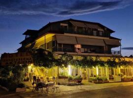 Aktaion Hotel，位于Skála Alykís的酒店