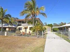 High Tide On Burrum - Downstairs Unit Only - Close to Beach