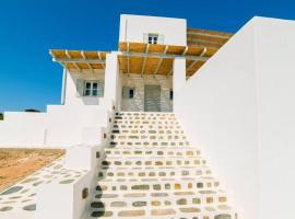 Coral Villa with 4 bedrooms in Paros，位于圣玛丽亚的酒店