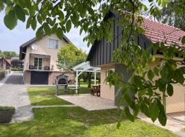 Ferienhaus Motorikpark，位于加姆利茨的别墅