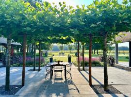 Verblijf in loft van luxe villa de Vossenberg，位于埃滕-勒尔的酒店