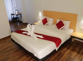 Parivar Comfort Luxury Rooms，位于Virār的酒店