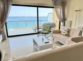 Seafront Luxury Apartment