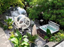 Oasis style jacuzzi glamping gym parking bbq secure，位于迈阿密的酒店