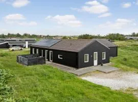 Awesome Home In Ringkøbing With Sauna