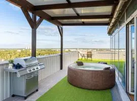 SkyPenthouse & SPA with FREE Parking