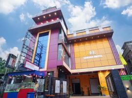 PS Luxury Hotel，位于Baharampur的酒店