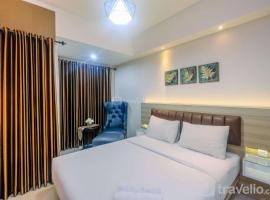 Fully Furnished with Luxury Design Studio The Oasis Apartment By Travelio，位于芝卡朗的酒店