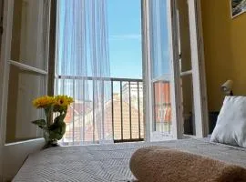 Extralarge Queen Room in the Heart of Bratislava with Terrace