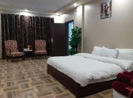 Serenity Lodge B&B Guest House Islamabad，位于伊斯兰堡的民宿