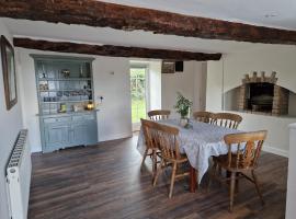 Glasson Glamping Farm，位于阿斯隆的酒店