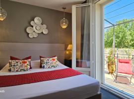 Brit Hotel Acacias，位于阿尔勒的酒店