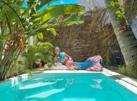 Chalé da sereia apart-hotel com cozina piscina Oásis no centro de jericoacoara