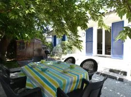 Cantegril - Hossegor jolie villa mitoyenne avec jardin clos indépendant idéalement située entre lac et océan