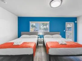 Unit with Balcony and Parking at the beach -M45