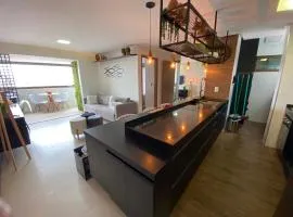 Luxor Double Aluguel por Temporada com Varanda Gourmet contendo churrasqueira e frigobar, Vista panorâmica da Ponta Verde! 2 quartos com split, 2 banheiros e uma banheira de hidromassagem na suíte do Apartamento!