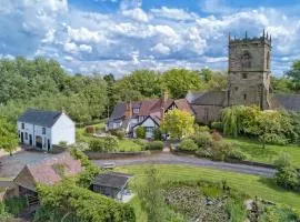 Lapley Manor Lodge