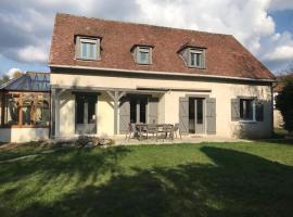 Le Colombier，位于Le Vaudoué的酒店