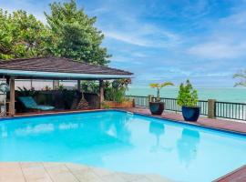 Villa Sunset Manarii in Paea Pool & Beach，位于Paea的酒店