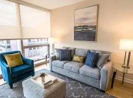 Apt Downtown with Gym and Pool