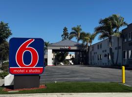 Studio 6 Suites Carson, CA，位于卡森的酒店