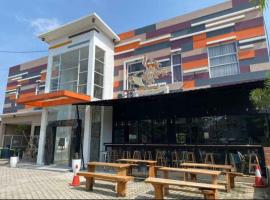 Regency Hotel Pringsewu，位于Margakaya的酒店