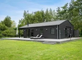 3 Bedroom Nice Home In Store Fuglede