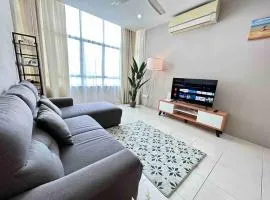 Kinrara Puchong Bukit Jalil Sunway 3 bedroom condo comes with 2 parking