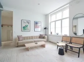 Stylish Apartment in Heart of CPH near Strøget & the Canals