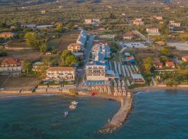Golden Coast Beachfront Resort，位于基普塞利的酒店