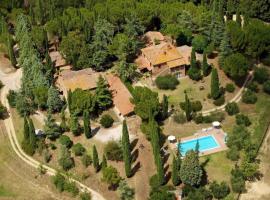 Borgo Melograno，位于丘西的酒店