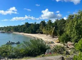 Kaz Caraïbes confort, accès piscine et plage