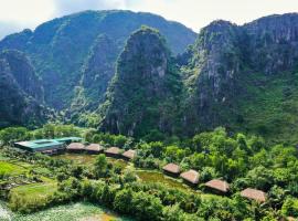 Halise Home and Retreat Ninh Binh，位于宁平的酒店