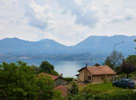 Villa di paese - Splendida vista lago Maggiore，位于Oggebbio的酒店