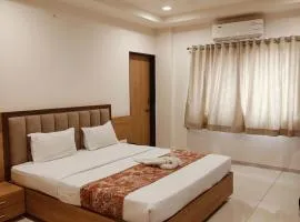 Hotel TrushaDham Near to Mahalaxmi Temple Kolhapur