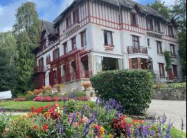 La Villa Bois Joli HOTEL-RESTAURANT，位于巴尼奥勒德日洛恩的酒店