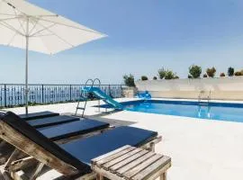 Casa Oliva Villa A with heating pool