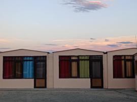 pangong rainbow cottage，位于Lukung的酒店