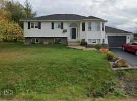 2 bhk for rent in Dieppe near Airport，位于迪耶普的酒店