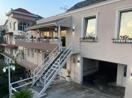 Alesio Guest House，位于克鲁亚的酒店