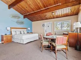 Oceanfront Inn Suite, Ocean and Inlet Views, King Bed, #12