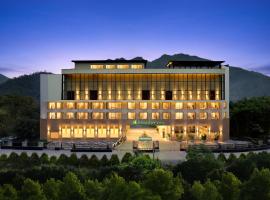 Lemon Tree Hotel, Rishikesh，位于瑞诗凯诗的酒店