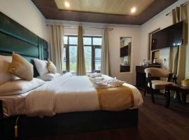 SKY HILLS RESORT，位于帕哈尔加姆的酒店