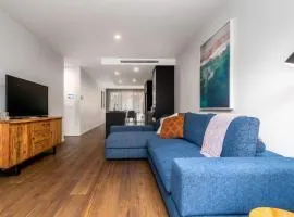 Contemporary Tri-Level APT in a Prime Central Spot - Hosted by Canstay