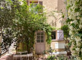 La maison Bohème，位于勒卡内的酒店