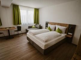 Motel Sleep Inn，位于Töging am Inn的酒店